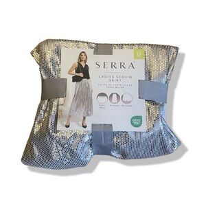 NWT Serra (Aldi) Ladies Silver Sequin Skirt Size Medium